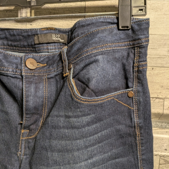 1822 Denim Dark Blue Women's Jean Shorts - Picture 3 of 9